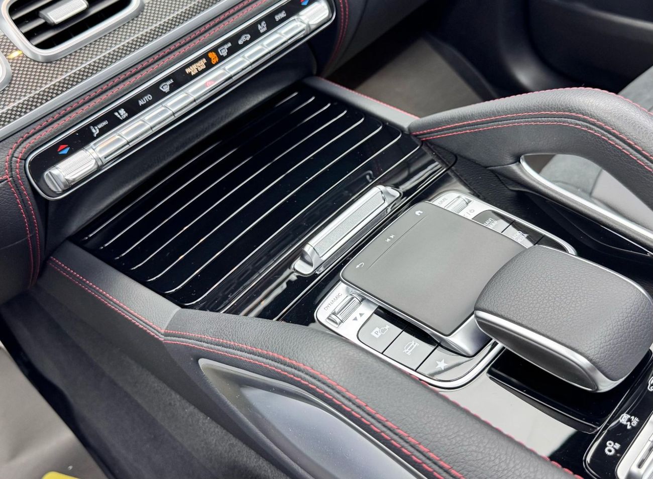 مرسيدس بنز GLE 53 AMG كوبيه 4MATIC+ 2022 Mercedes Benz GLE53 AMG 4MATIC Coupe, Mercedes Warranty + Service Pack, Low Kms, GCC