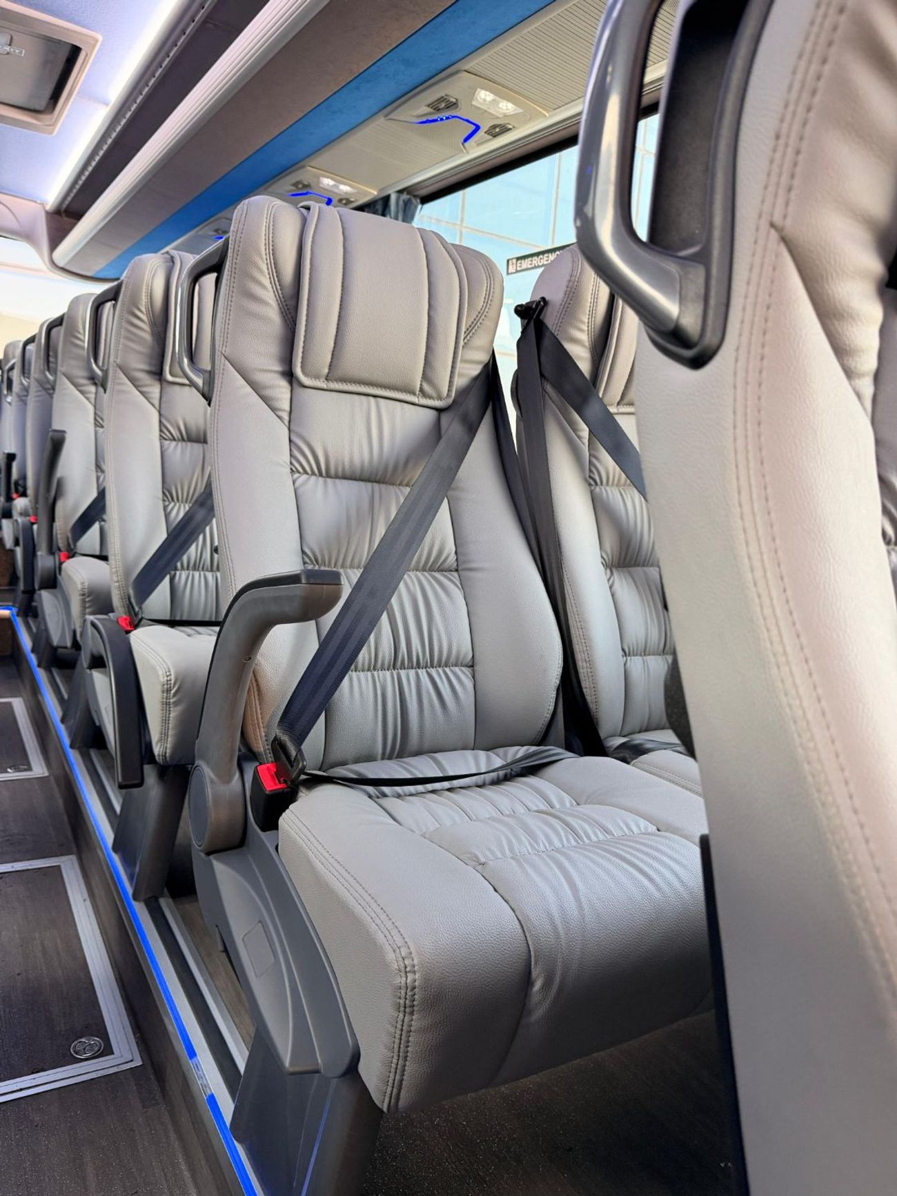 مرسيدس بنز MCV 600 12L DIESEL 49 SEATS PREMIUM INTERCITY