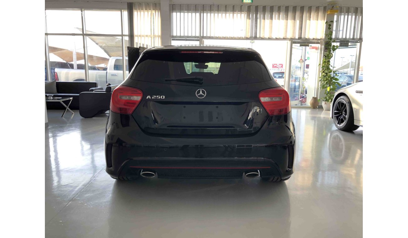 Mercedes-Benz A 250 SPORT EDITION ORIGINAL PAINT 100%