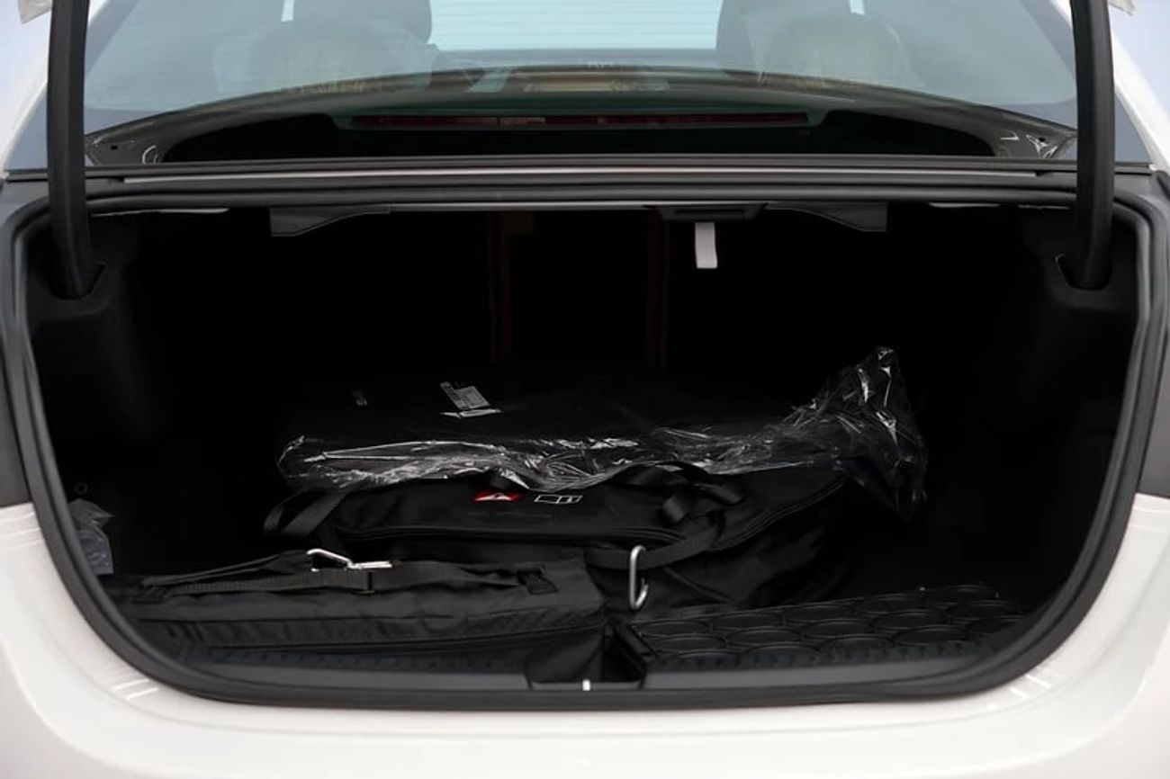 مرسيدس بنز E 200 كوبيه Summer Offer | E 300 | GCC 0km | Agency Warranty | AMG Sports Package