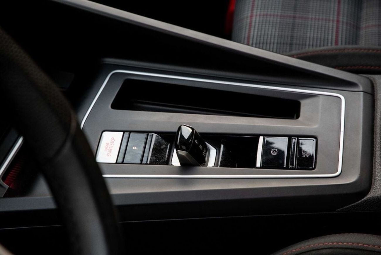 Volkswagen Golf GTI 1,860 P.M  | 0% Downpayment | VOLSKWAGEN GTI || IMMACULATE!