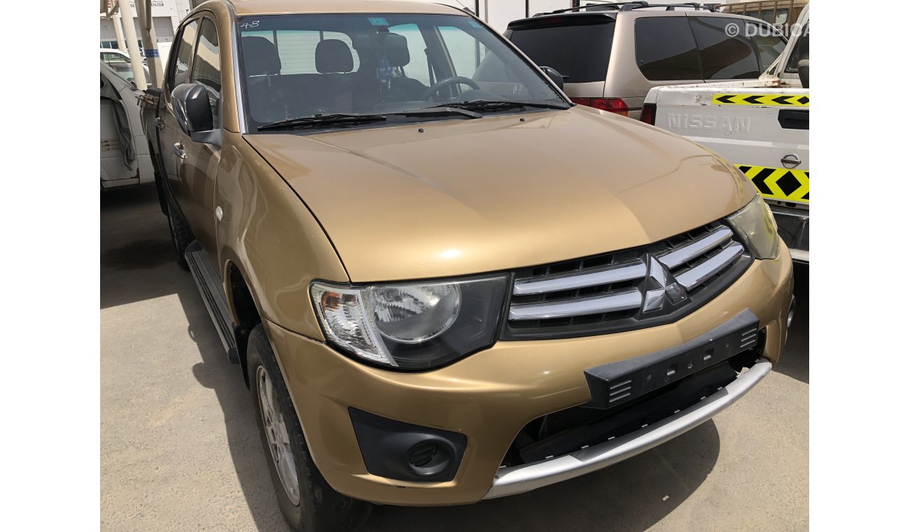 ميتسوبيشي L200 Mitsubishi L200 D/c Pick Up 4x4,model:2013. free of accident