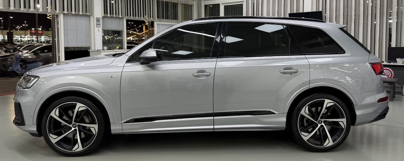 أودي Q7 55 TFSI quattro S Line 2.0L