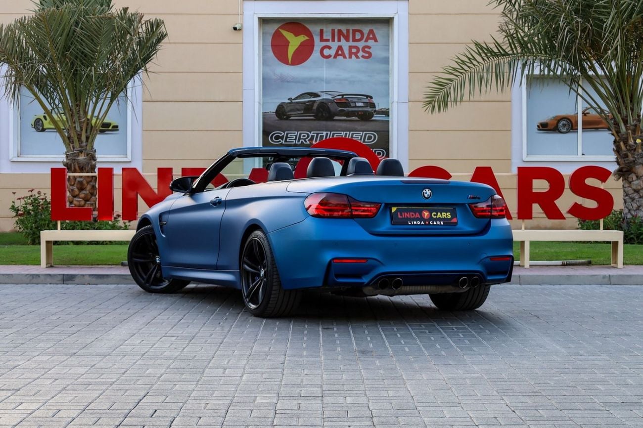 BMW M4 Std 3.0L 2016 BMW M4 M-Sport Convertible GCC Specs