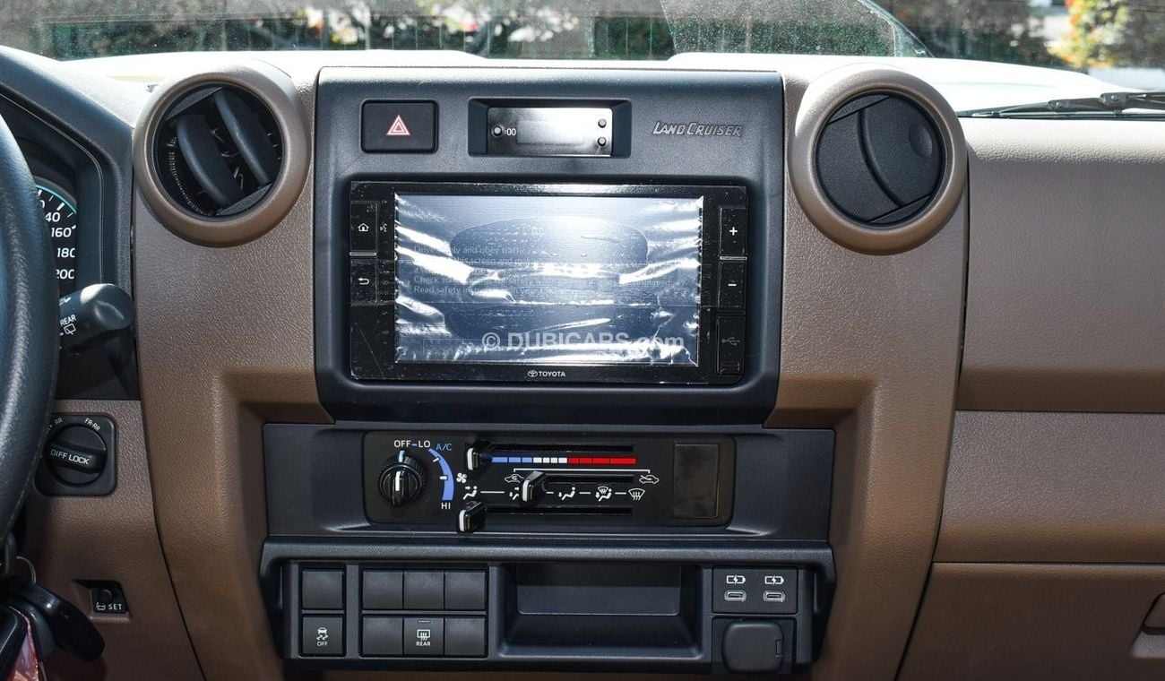 Toyota Land Cruiser 70 4.0L V6 Petrol M/T