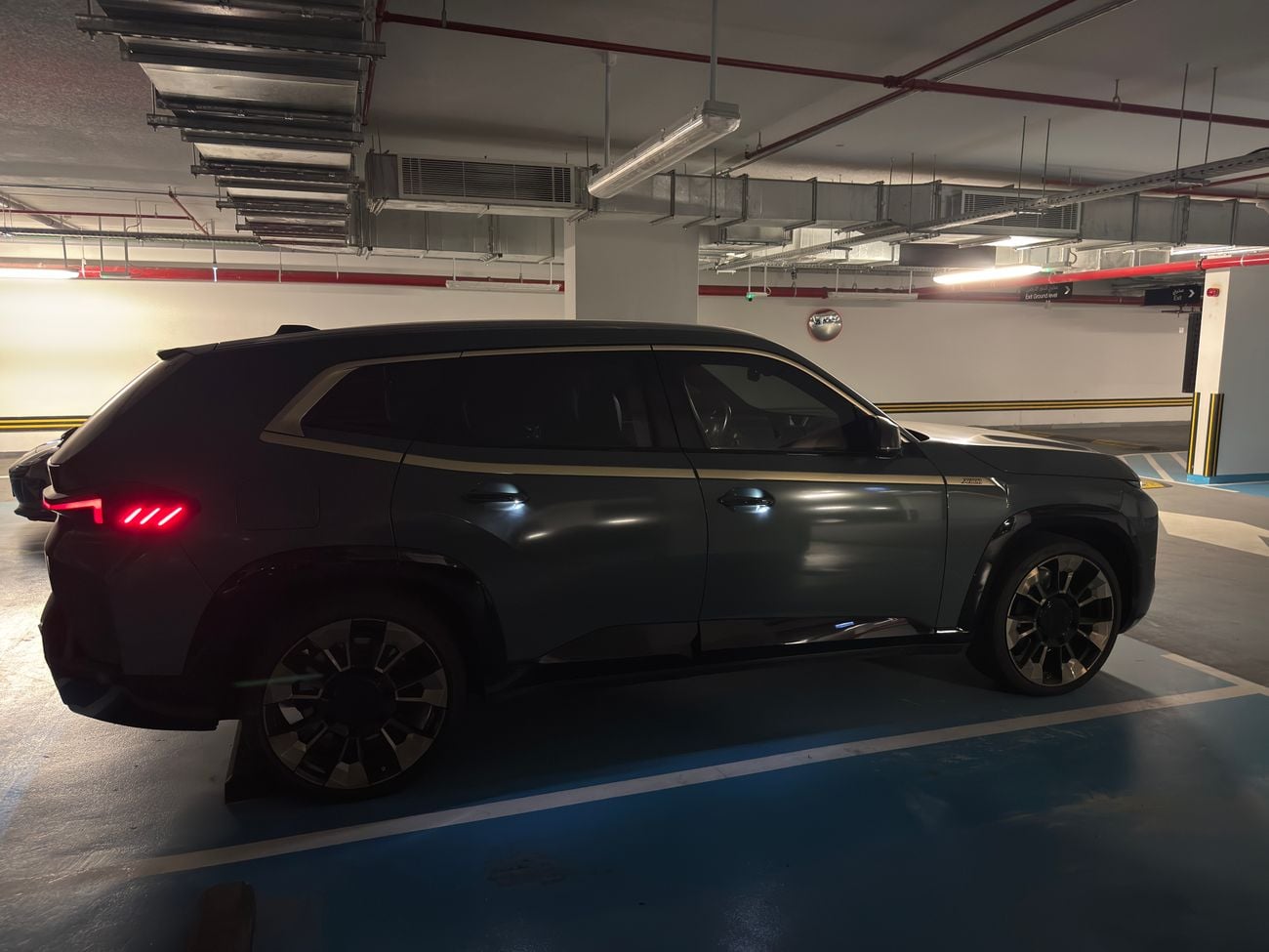 BMW XM xm 4.4l