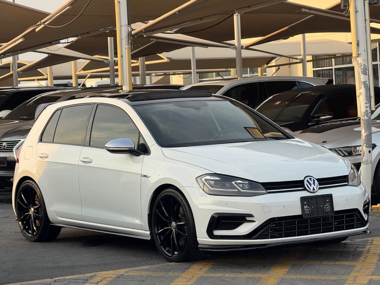 فولكس واجن جولف ار