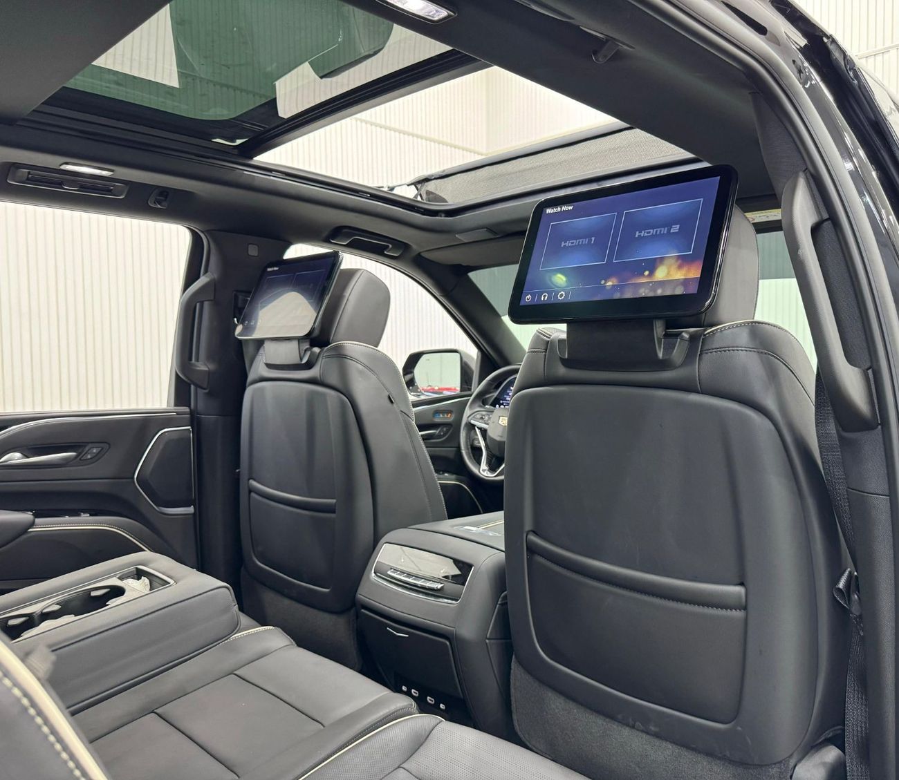 Cadillac Escalade Luxury 6.2L 2023 Cadillac Escalade Sport Luxury, Jun 2029 Al-Ghandi Warranty + Service Contract, GCC