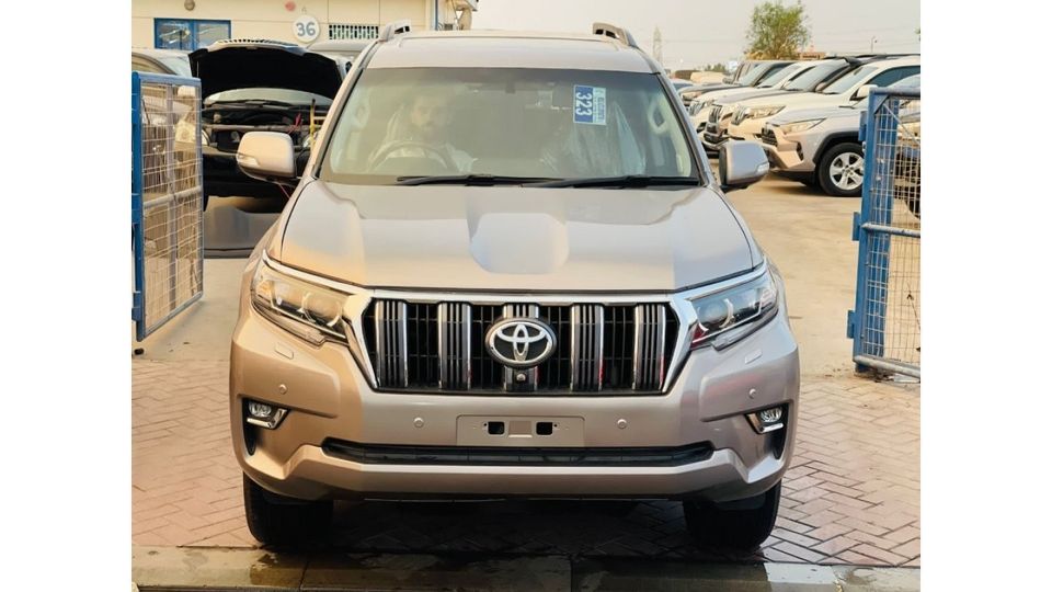 Used Toyota prado Kakadu RHD Diesel engine model 2010 facelift 2020