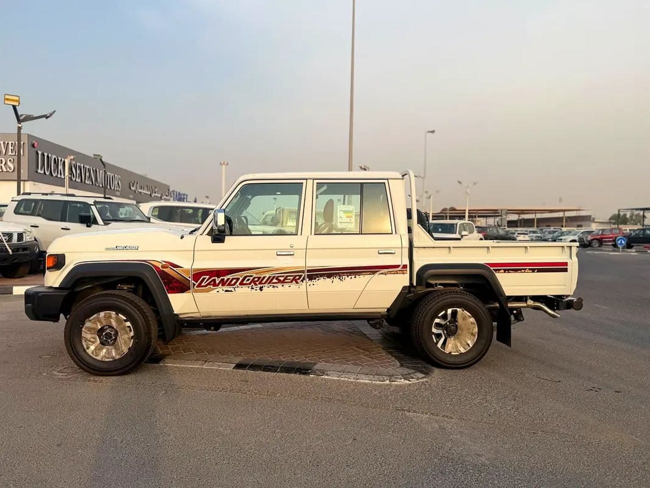 تويوتا لاند كروزر 70 LC79 LX Brand LC 79 LX Pick-up - GCC Specs
