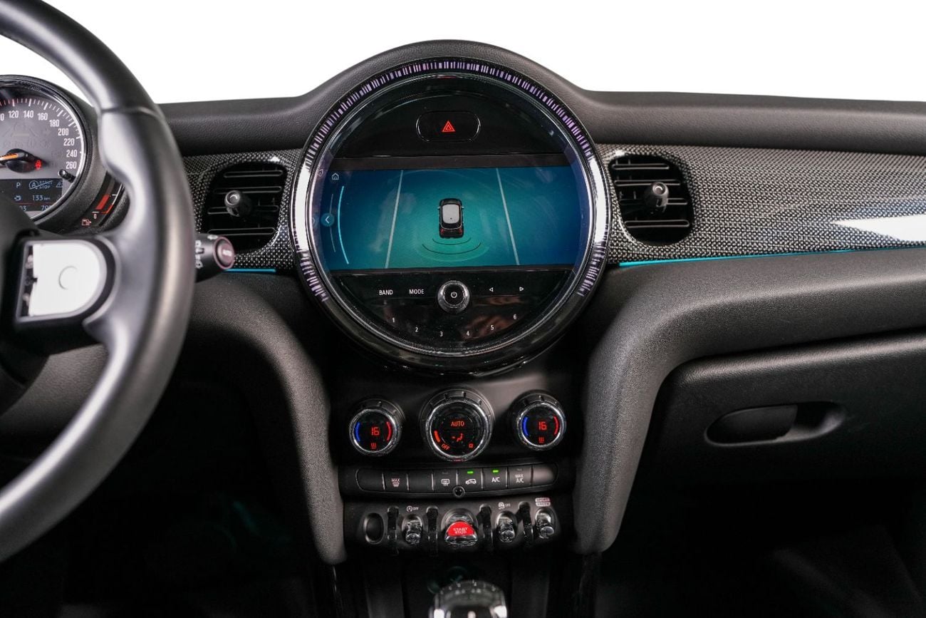 Mini Cooper MIDLINE Std 1.5L (4 Seater) Mini cooper Warranty and Service valid-GCC