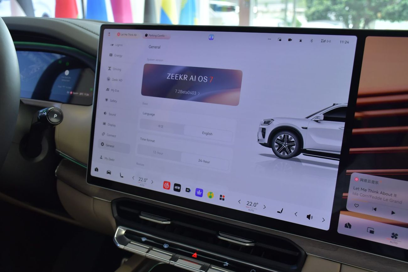 زيكر 8X 70Kwh Ultra  Factory Direct Export