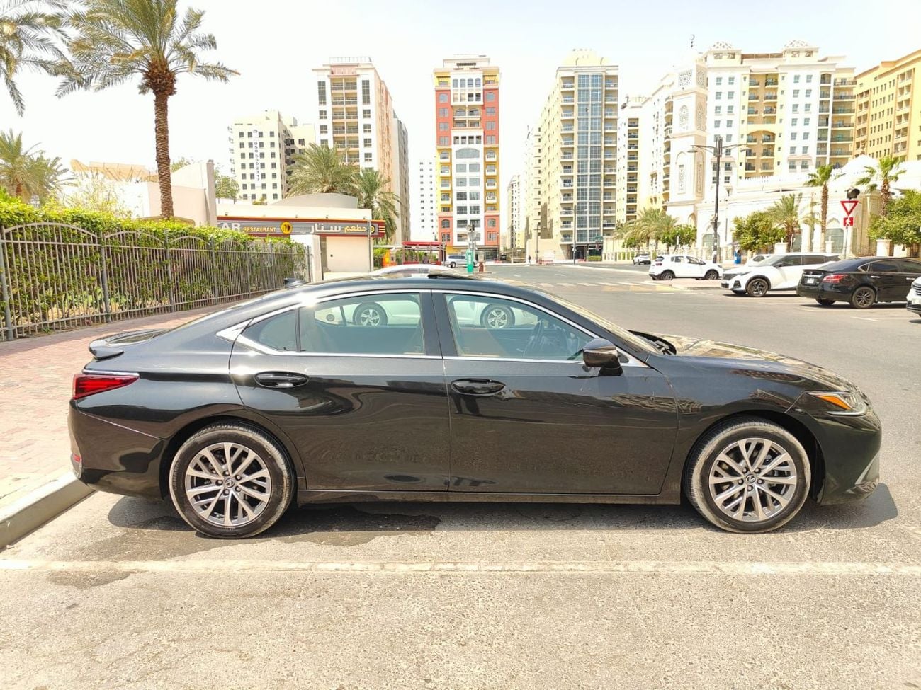 لكزس ES300h HYBRID