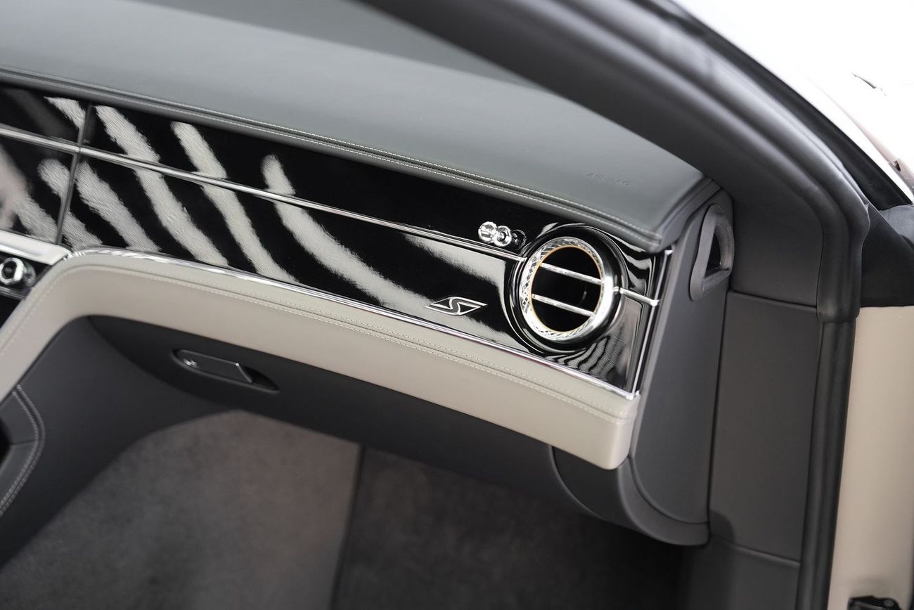 بنتلي كونتيننتال جي تي سي Bentley GTC V8S