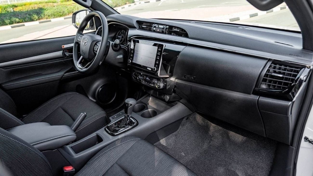 تويوتا هيلوكس ADVENTURE TOYOTA HILUX DC ADVENTURE 2.8D AT 4X4 MY2025