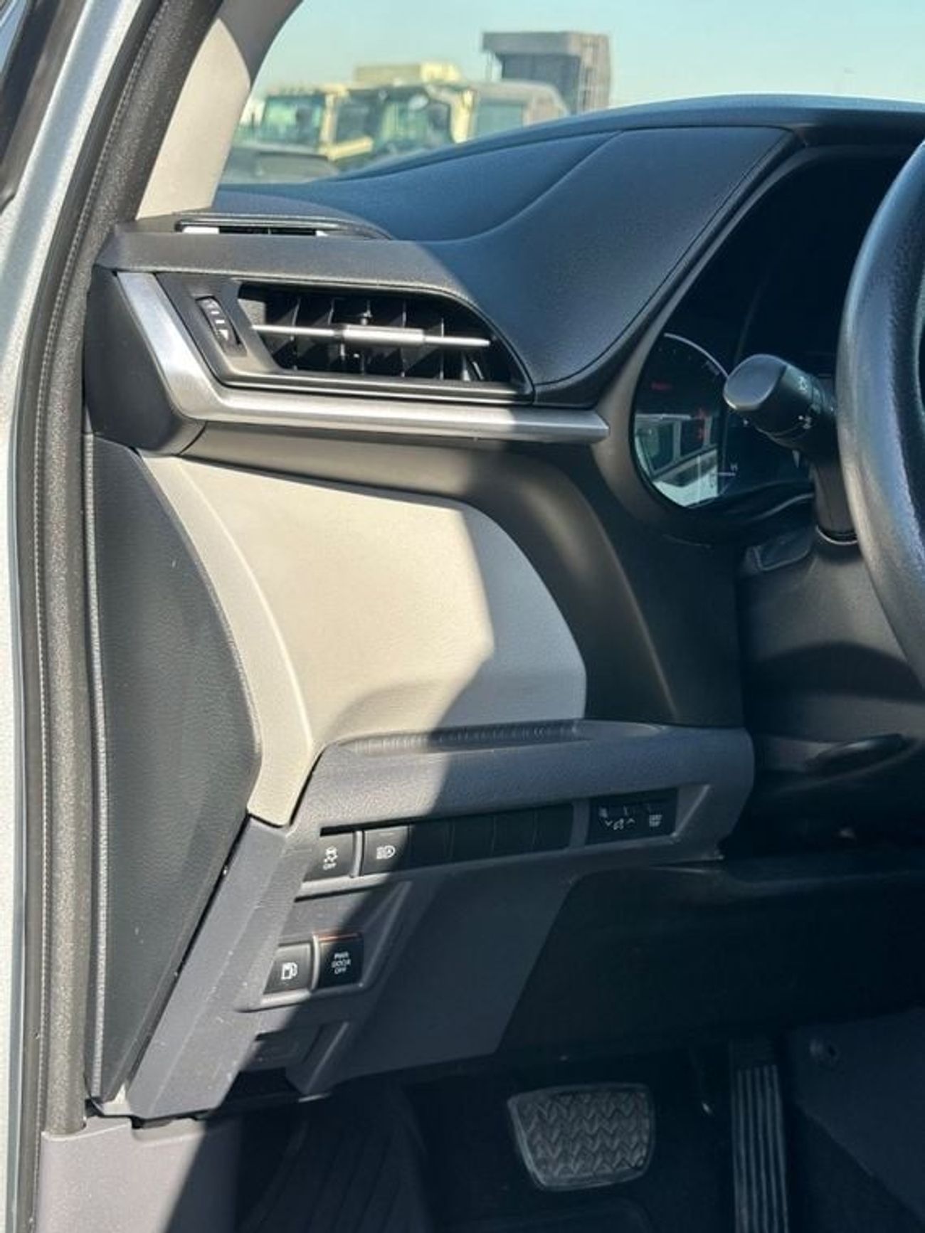 Toyota Sienna Hybrid XLE premium Full Option