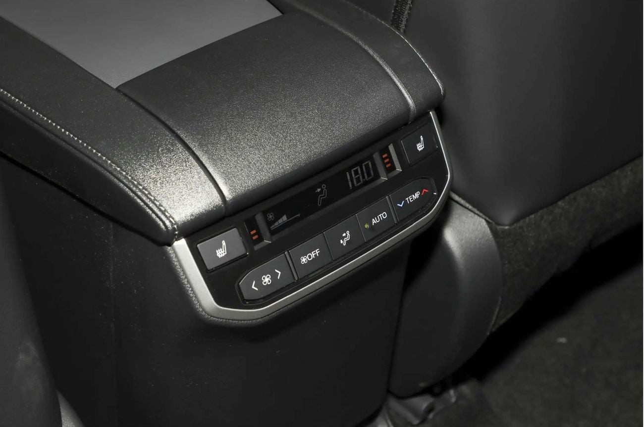 Toyota Highlander ,4WD, JBL, PANORAMIC ROOF, CHINESE SPECS - MODEL 2026
