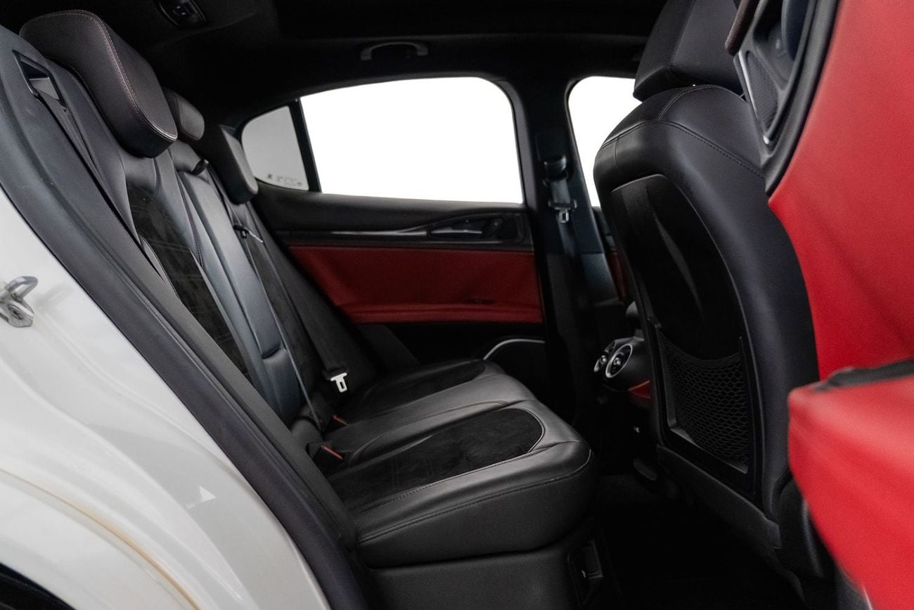 Alfa Romeo Stelvio QUADRIFOGLIO