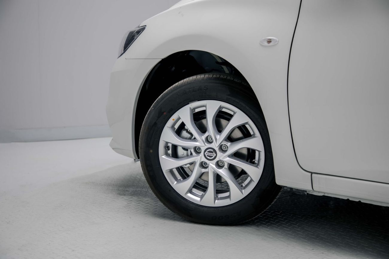 Nissan Sylphy Classic XE 1.6L - White Inside Black | Export Only