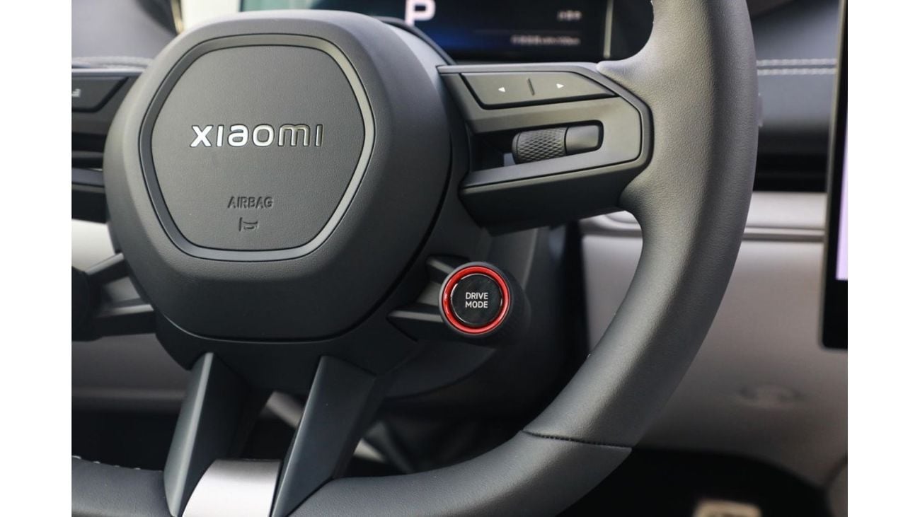 شاومى SU7 2024 XIAOMI SU7 MAX - أبيض داخل رمادي | سعر التصدير