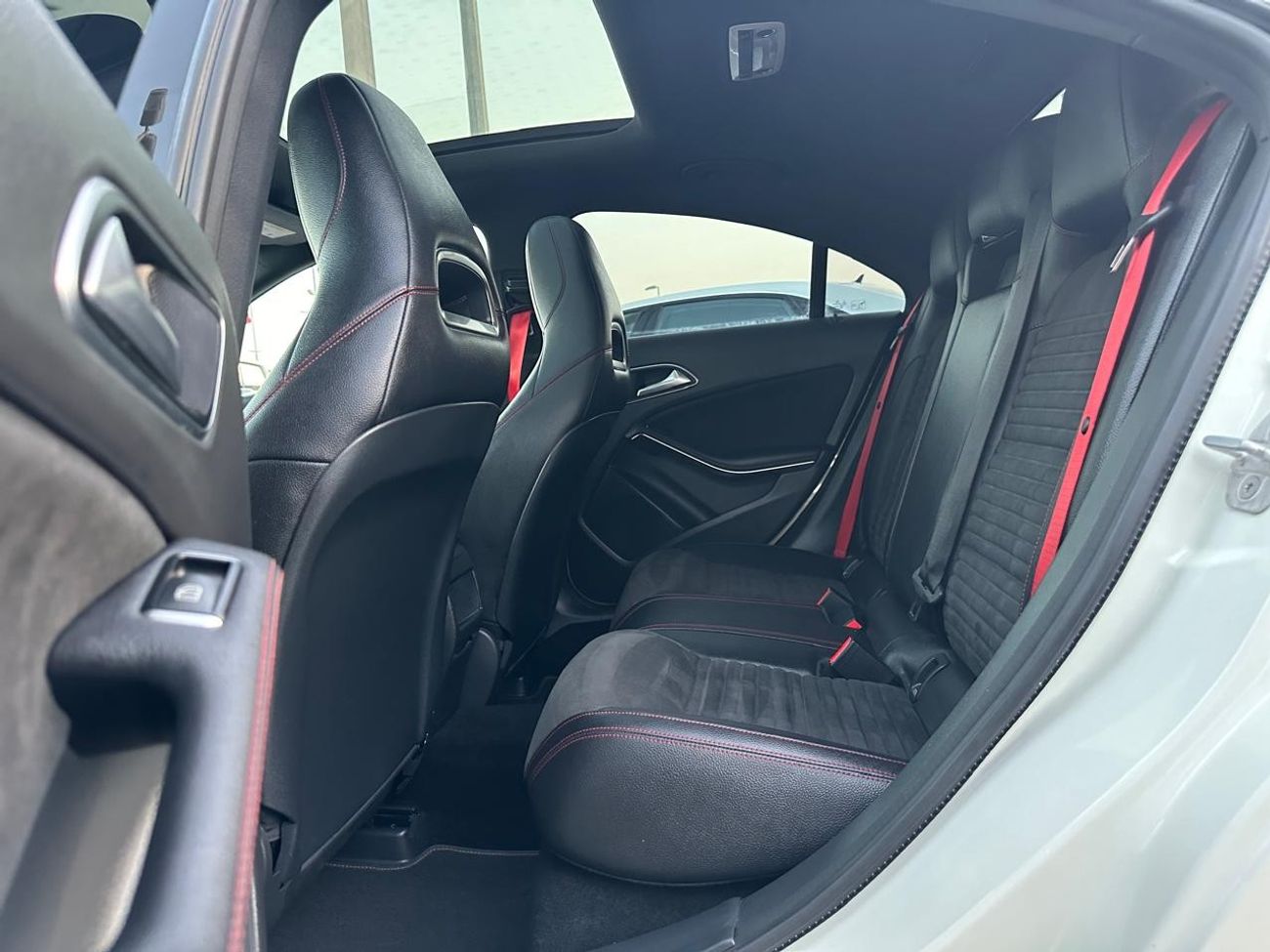 Mercedes Benz CLA250 Sport 45 Mercedes CLA 250_Gcc_2018_Excellent_Condition _Full option