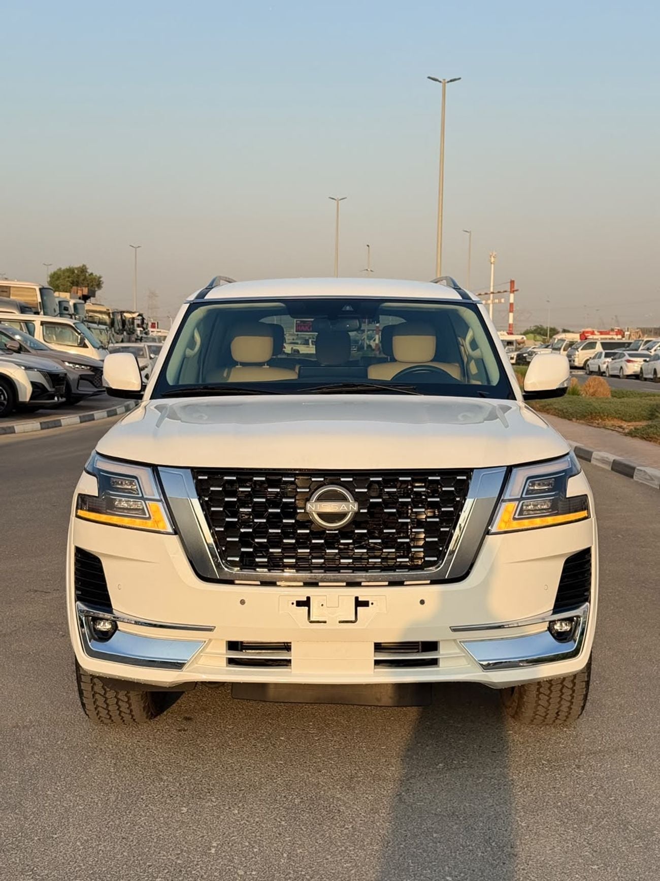 Nissan Armada SL Nissan Armada SV 2022