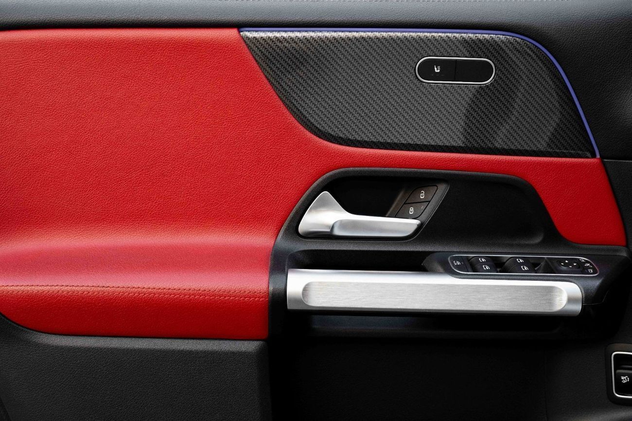 Mercedes-Benz GLB 250 250 AMG | 2,937 P.M | 0% Downpayment | 7 Seats | Agency Warranty!