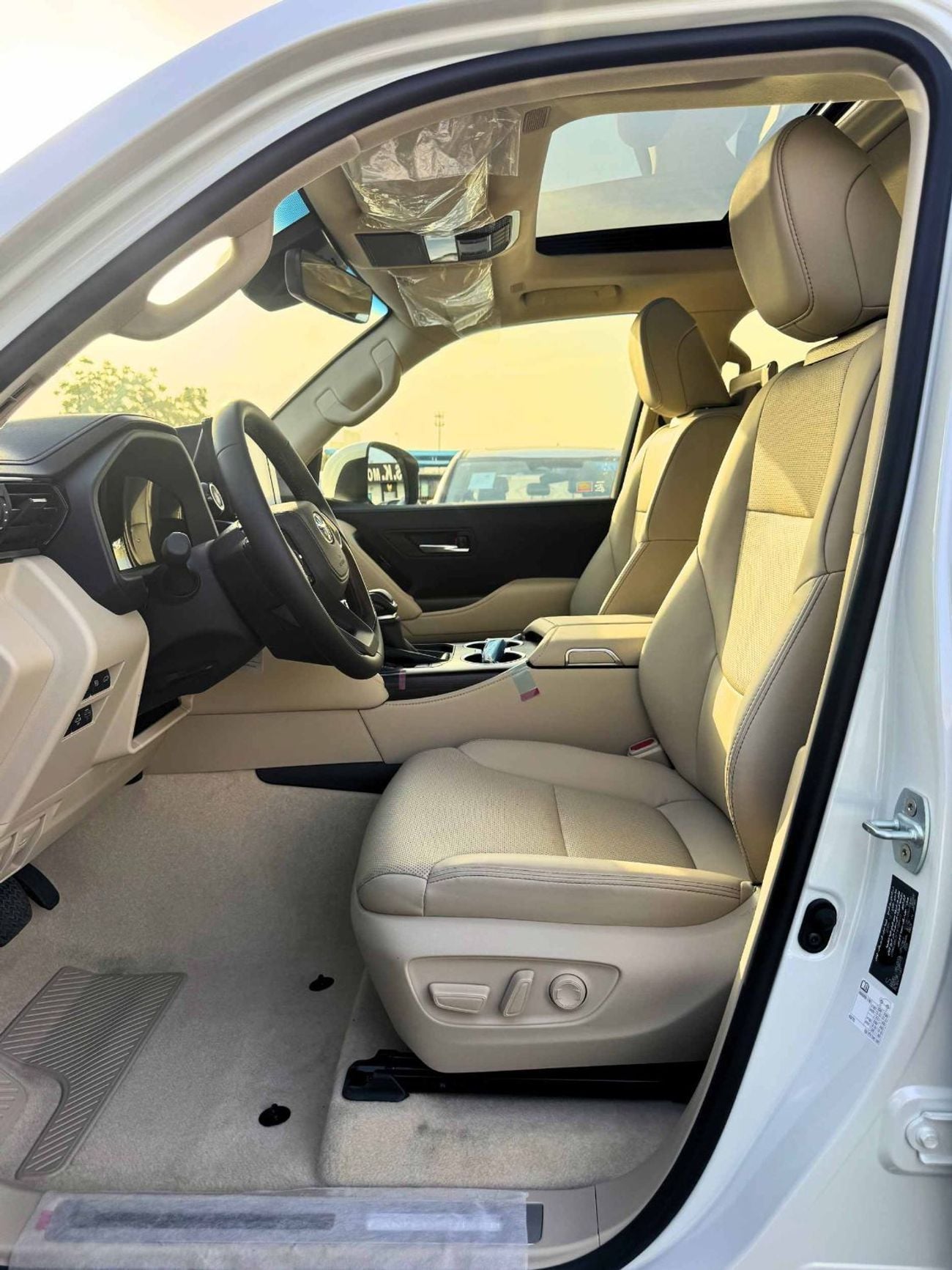 تويوتا لاند كروزر GXR HIGH OPTION WITH RADAR || 4.0L PETROL V6/ 360*CAMERA HDS UP DSPLY/SOFT CLOSE DOOR (CODE#GXR4OM)