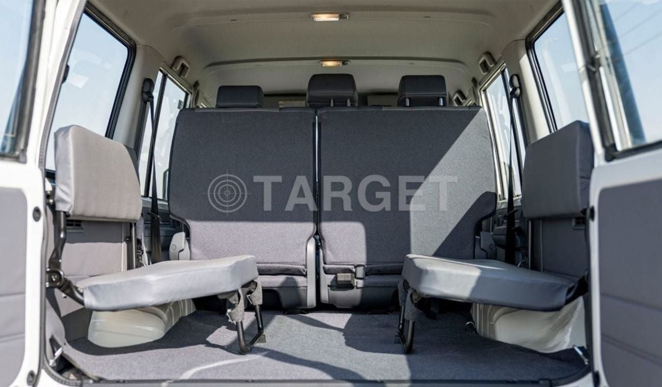 Toyota Land Cruiser 70 LC76 4.2L V6 DIESEL