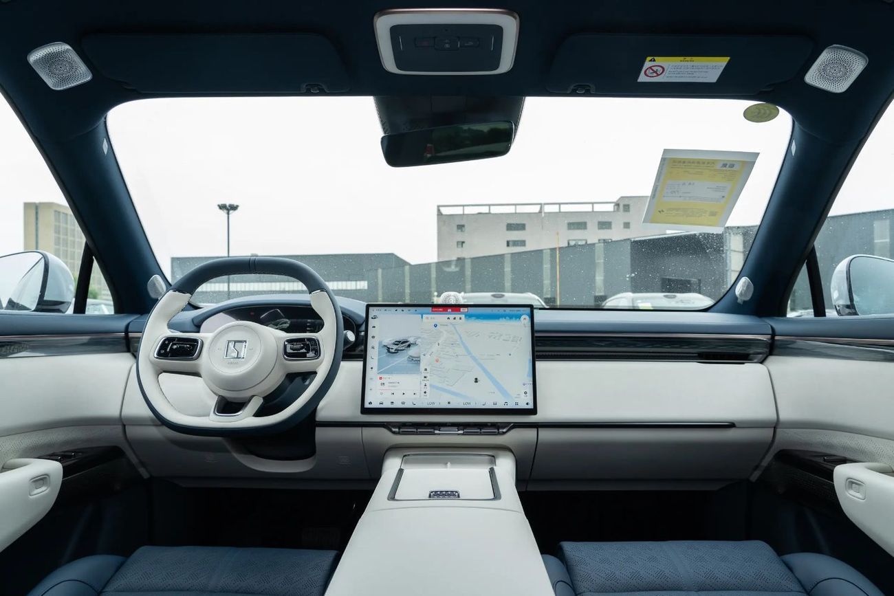 Zeekr 7X 100 kWh Long-Range All-Wheel Drive Intelligent Driving Edition