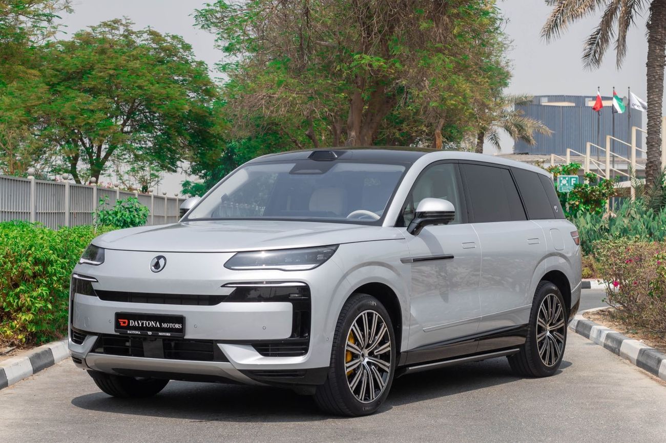 Denza N9 Premium Denza N9 Prestige 2025