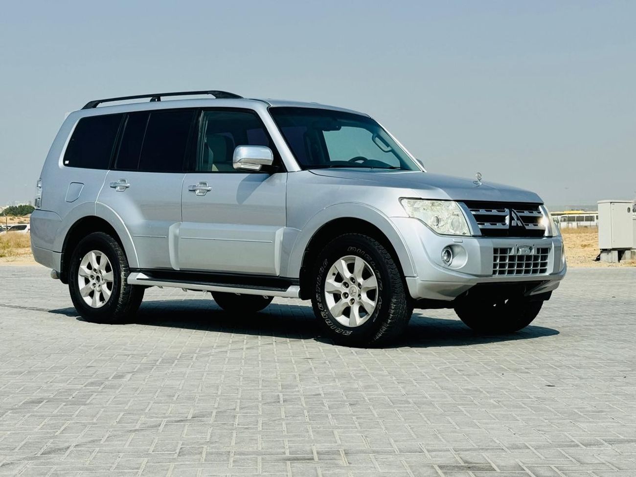 Mitsubishi Pajero GLS Highline 3.8L (236 HP)