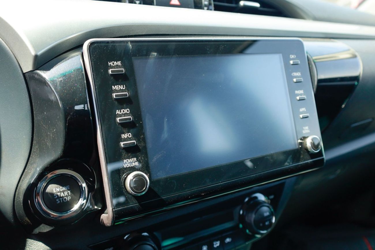 Toyota Hilux LHD - TOYOTA HILUX 2.4L DIESEL 4WD DOUBLE CAB GLX HIGH AUTO