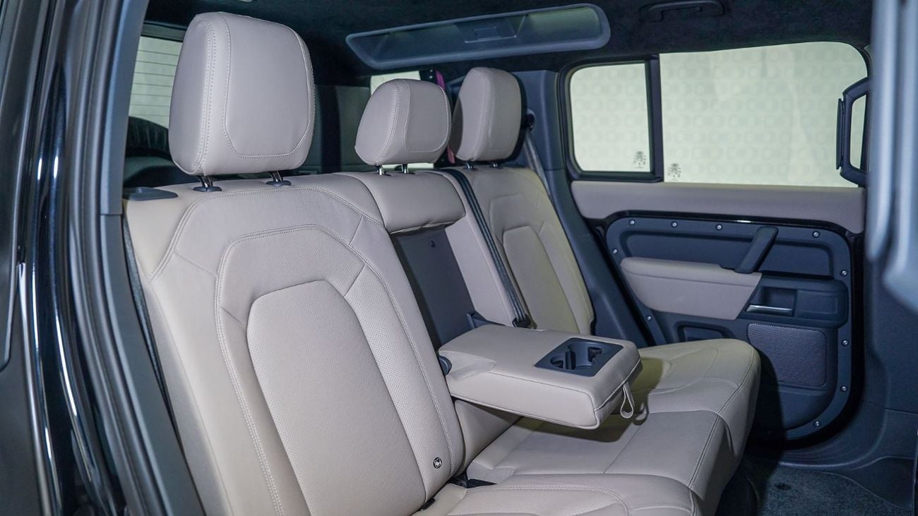 Land Rover Defender P400 110 S 3.0L (5 Seater) Widetrack | AED 5,412 PM | Warranty September 2029 | GCC