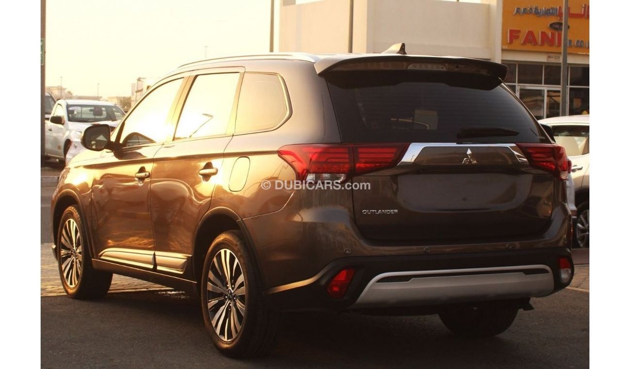 Mitsubishi Outlander GLS Mitsubishi Outlander 2020 GCC, 4 wheel, in excellent condition