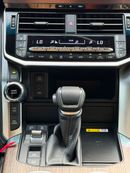 Toyota Land Cruiser VXR WITH OFFROAD EDIRTION KIT
