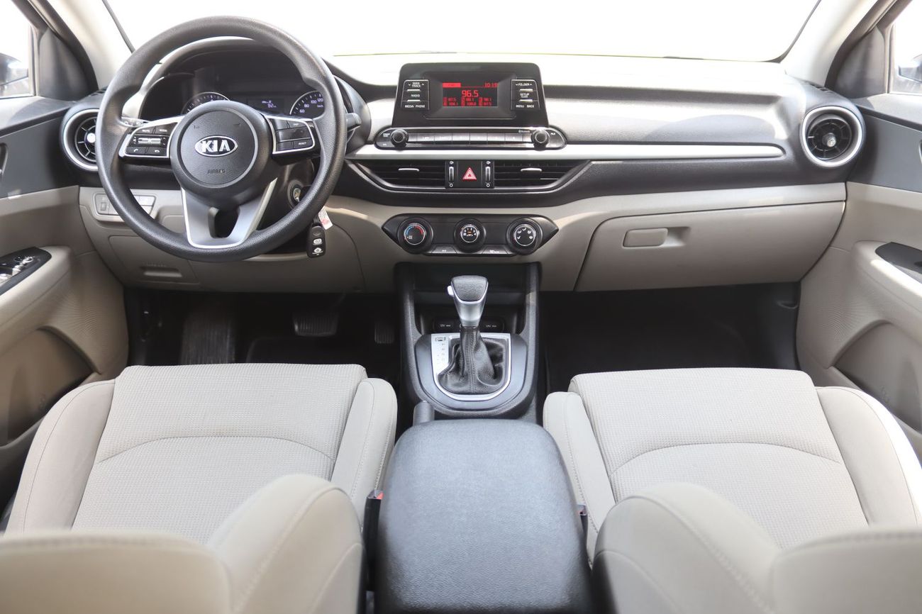 Kia Cerato Kia Cerrato car model 2020, Gulf specifications, accident-free, mileage 95,000 kilometers, with a 16