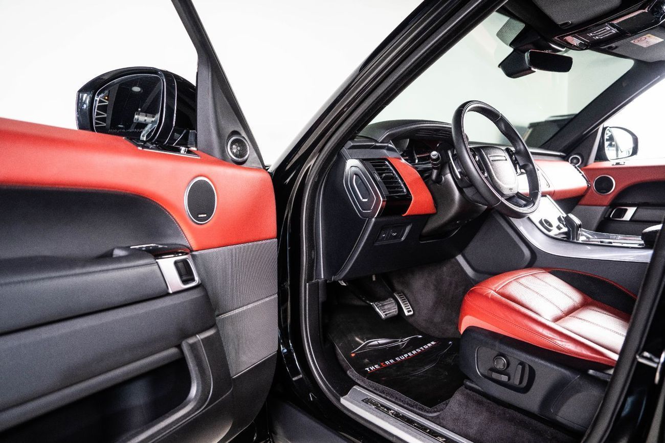 Land Rover Range Rover Sport HSE Dynamic 3.0L Range Rover Sport V6 HSE Dynamic GCC Al-Tayer warranty till 2026 showroom condition