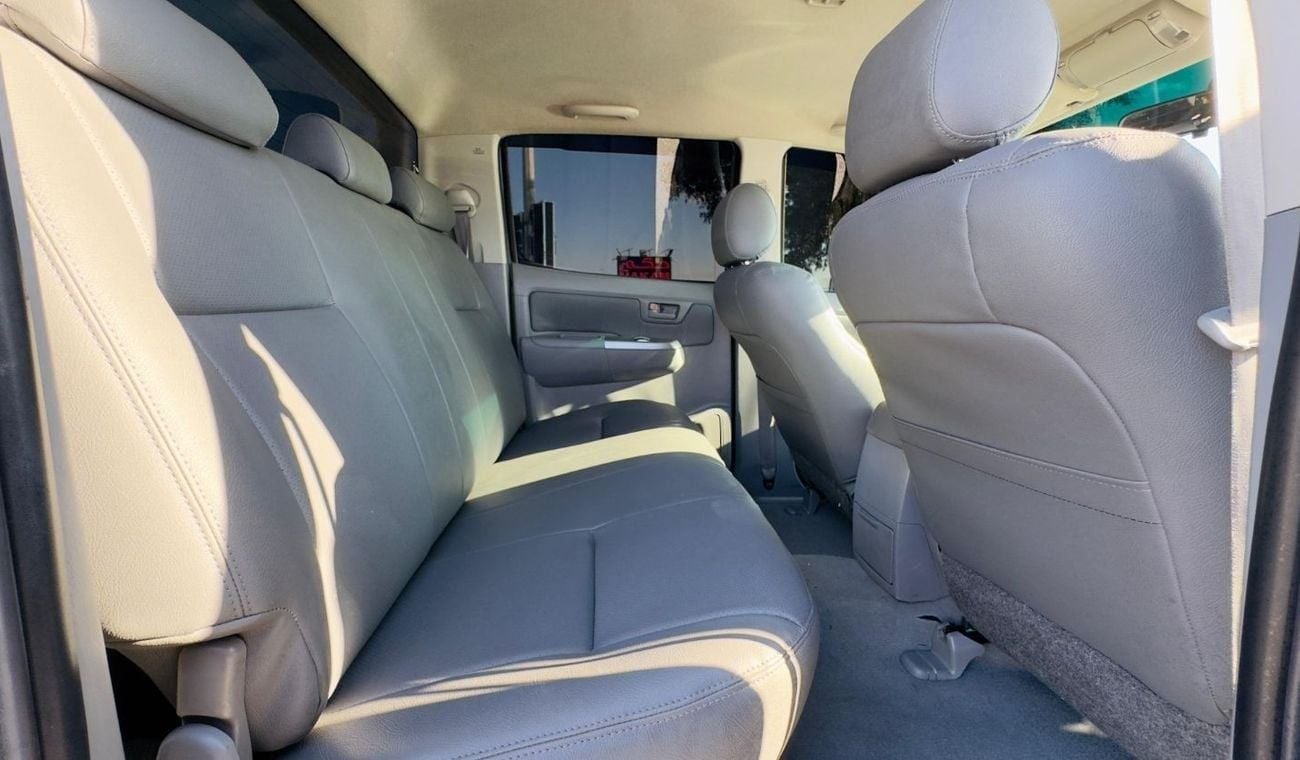 Toyota Hilux DOUBLE CABIN | RHD | 3.0 DIESEL ENGINE | 2011 | AUTOMATIC TRANSMISSION