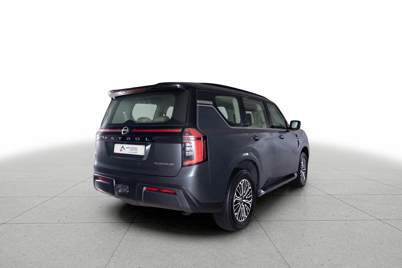Nissan Patrol SE Platinum City 5.6L SE PLATINUM CITY 3.8
