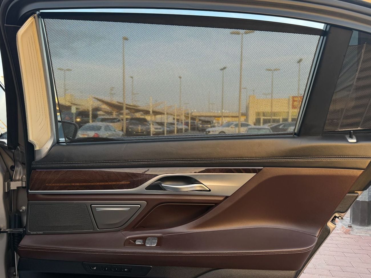 بي أم دبليو 740Li