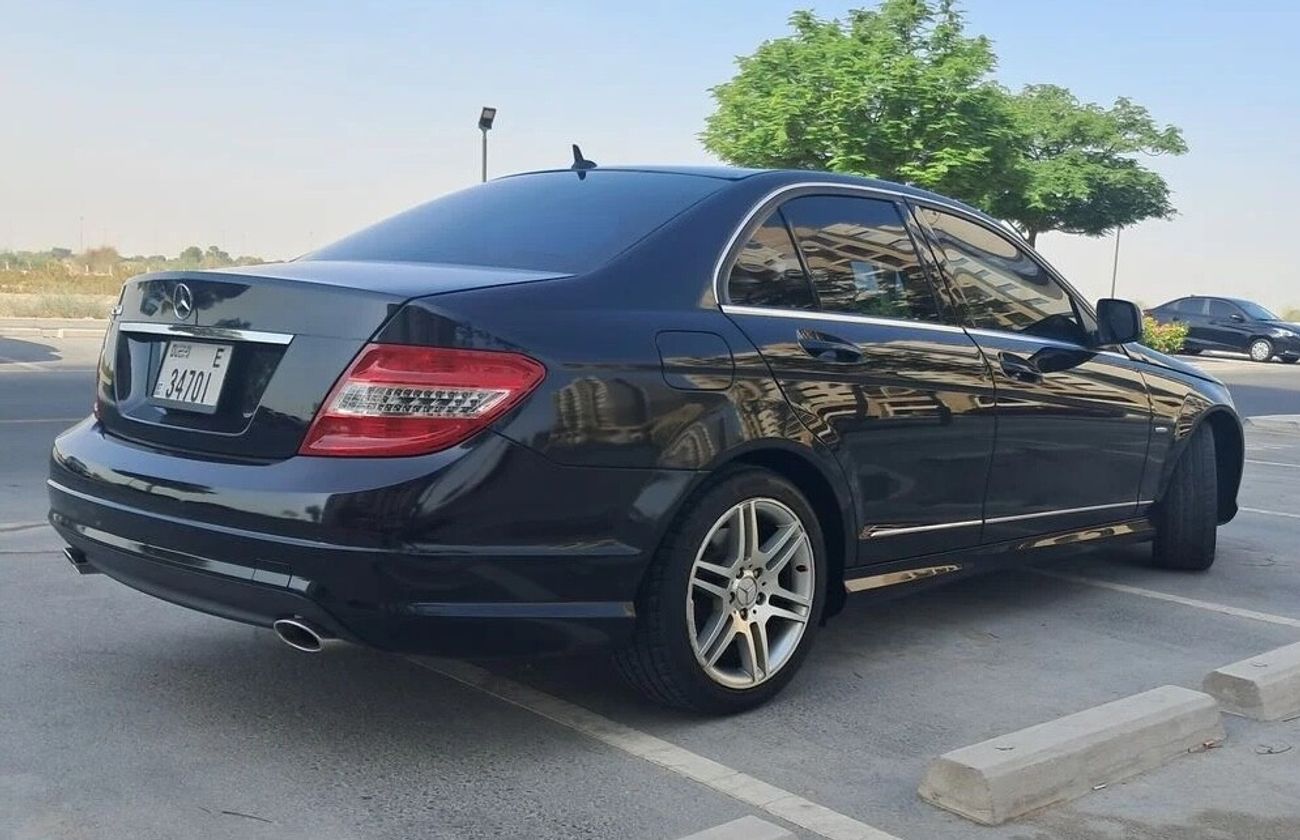 مرسيدس بنز C 250 2.5L Avantgarde Sports