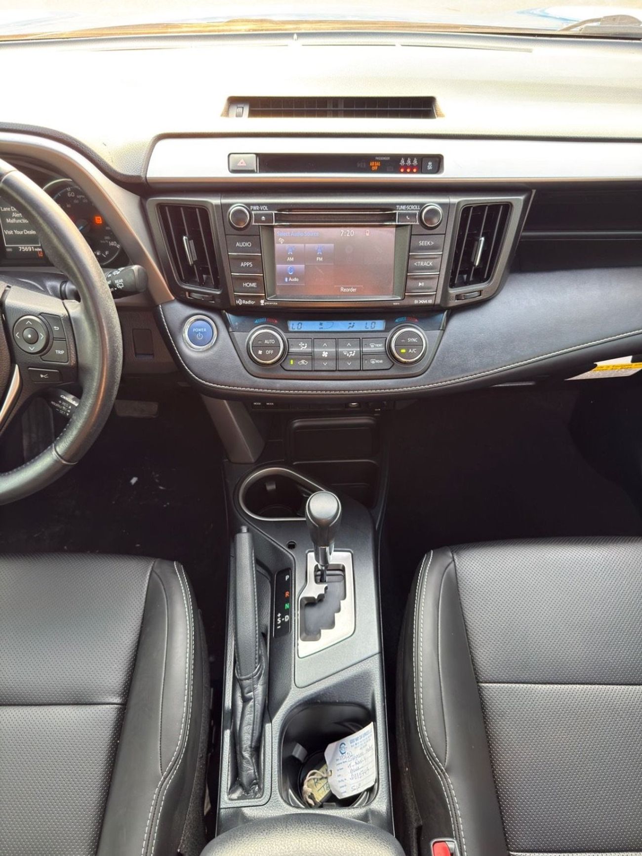 Toyota RAV4 XLE 2.5L Hybrid