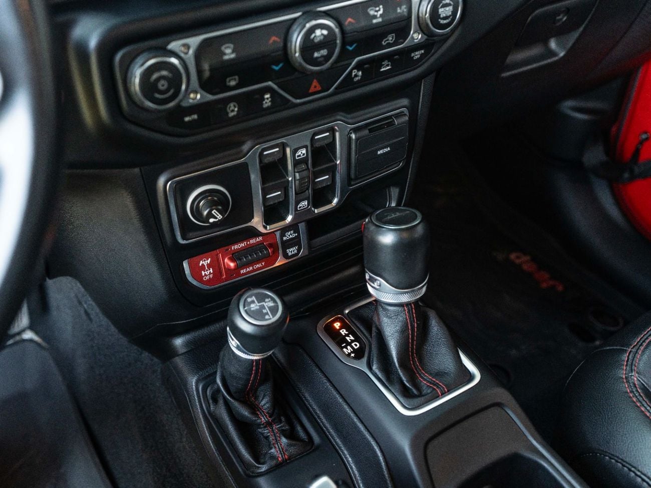 جيب جلادياتور RUBICON LAUNCH EDITION