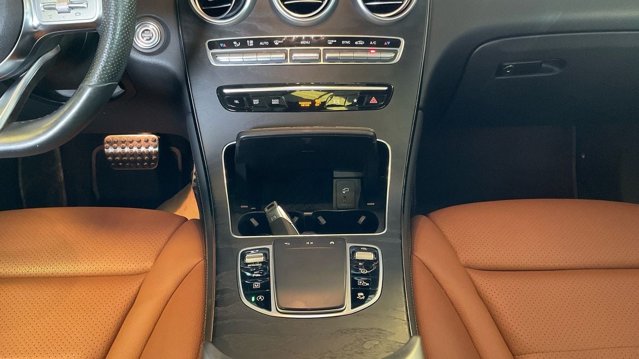 مرسيدس بنز GLC 200 Premium | شامل الضمان | 0 ﺪﻔﻋﺓ ﺃﻮﻟﻯ