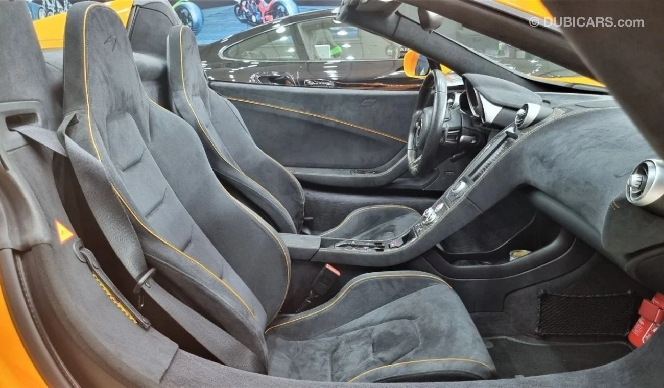 McLaren 675 interior - Seats