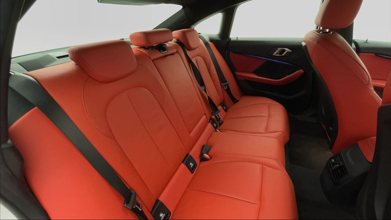 بي أم دبليو 218 M SPORT 1.5 | بدون دفعة مقدمة | اختبار القيادة في المنزل