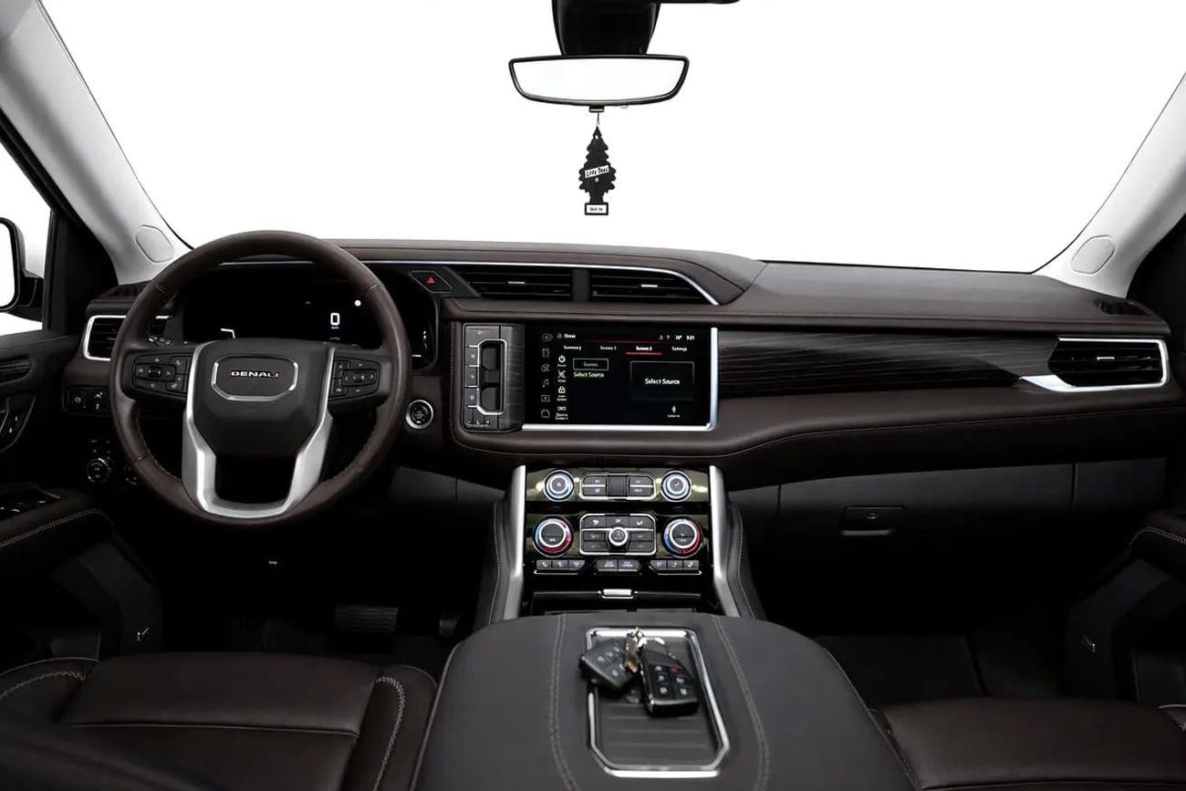 جي أم سي يوكون DENALI 2022GCC UNDER WARRANTY
