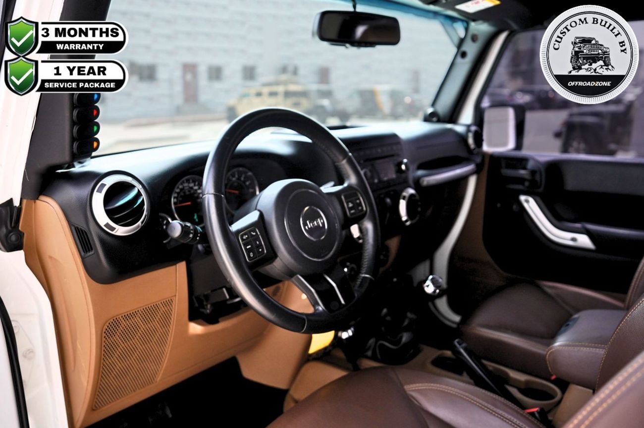 Jeep Wrangler Sahara 3.6L M/T