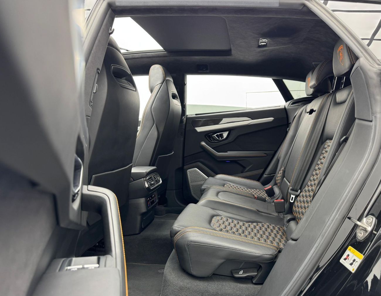 لامبورغيني اوروس 2020 Lamborghini Urus, 1 Year Warranty, Full Service History